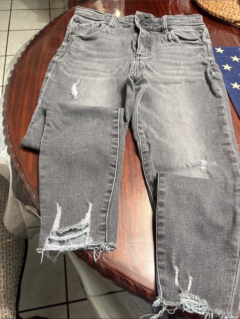 Kut from the Kloth Grey Distressed Cropped Ankle Jeans
